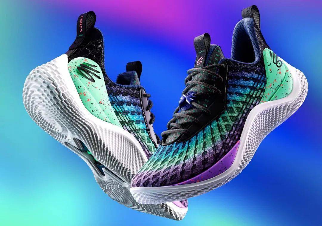 阿扎伦卡迎来十赛季高光表现，日本队球迷沸腾！